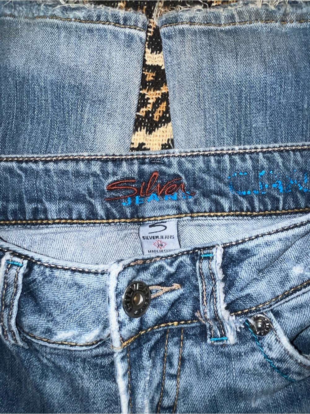 2000s Silver Jeans Women's Light Blue Bootcut Jeans - Picture 2 of 4